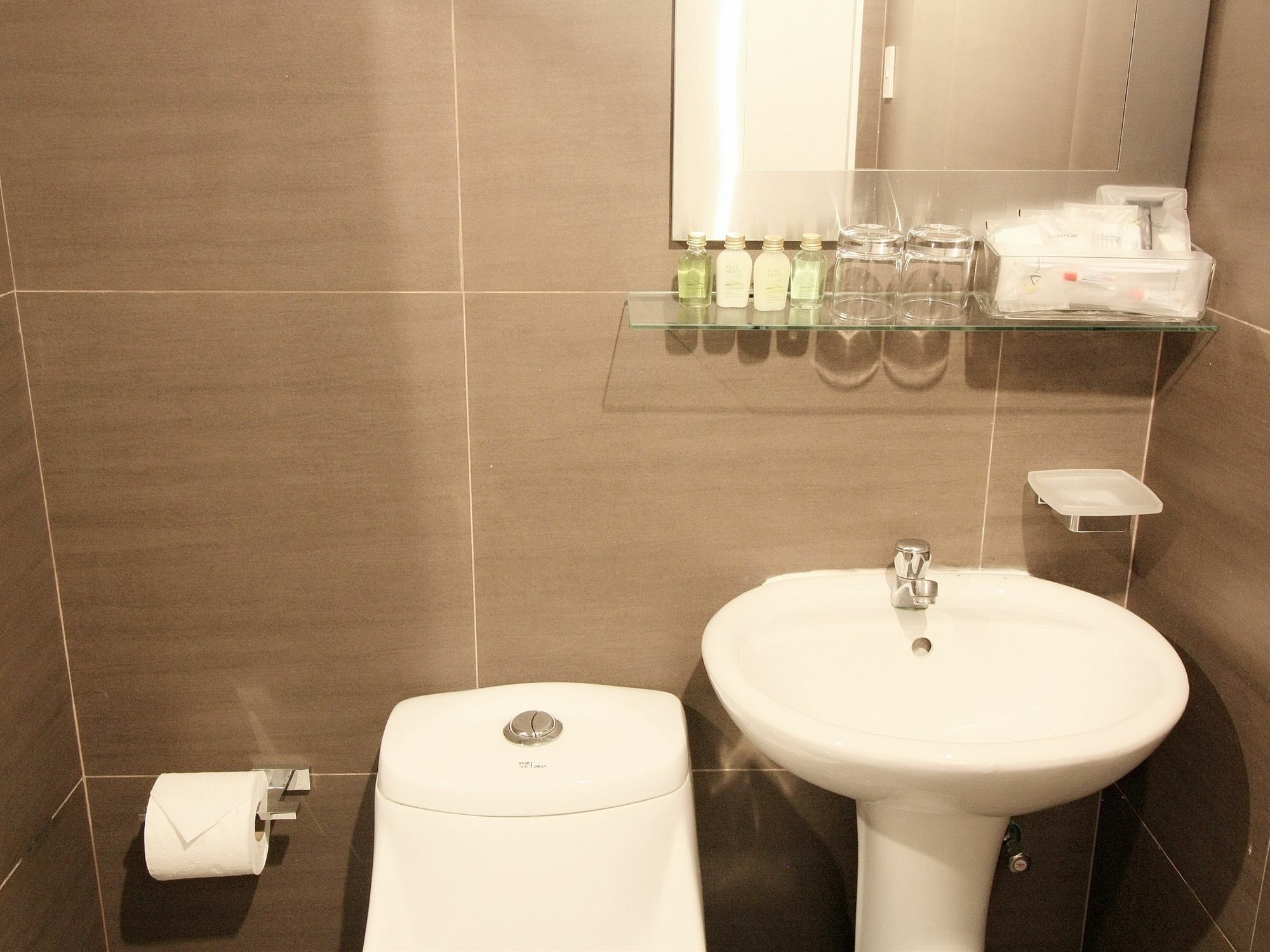 Maxstays - Max Style @ Fort Victoria Makati City Exterior foto